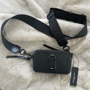 Brand new Marc Jacobs Snapshot crossbody black/black